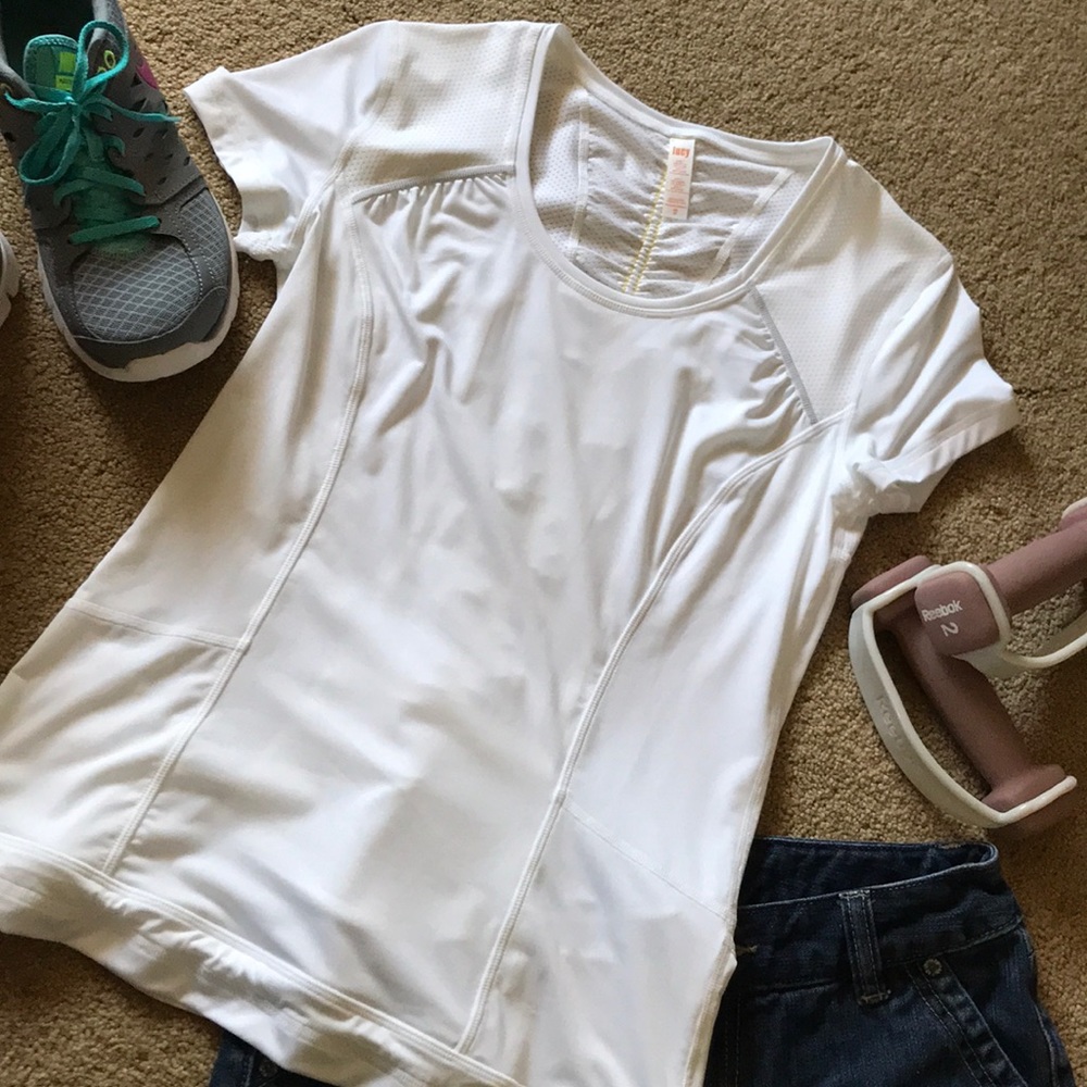Lucy Running Tee